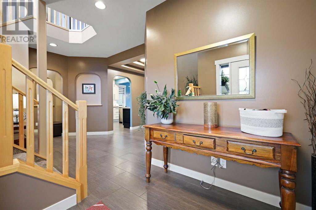 11 Springbank Mount Sw, Calgary, Alberta  T3H 5E5 - Photo 5 - A2226345