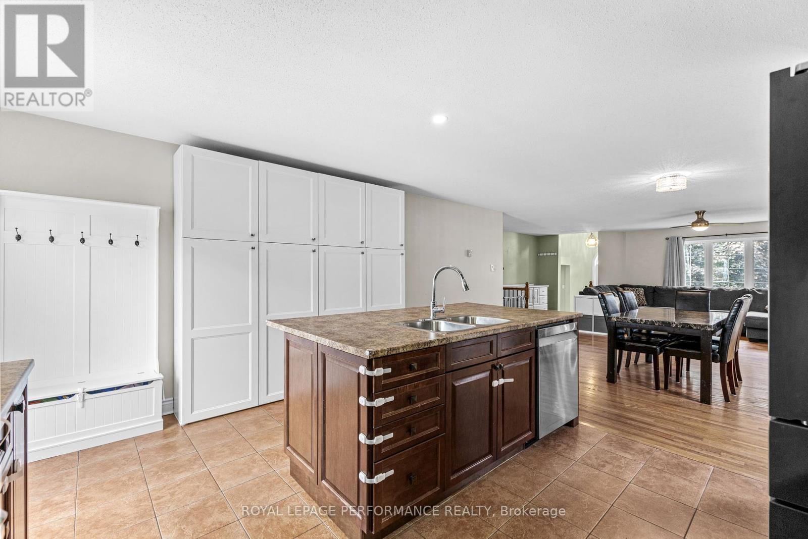 7 Settlement Lane, Russell, Ontario  K4R 0A4 - Photo 14 - X12217485