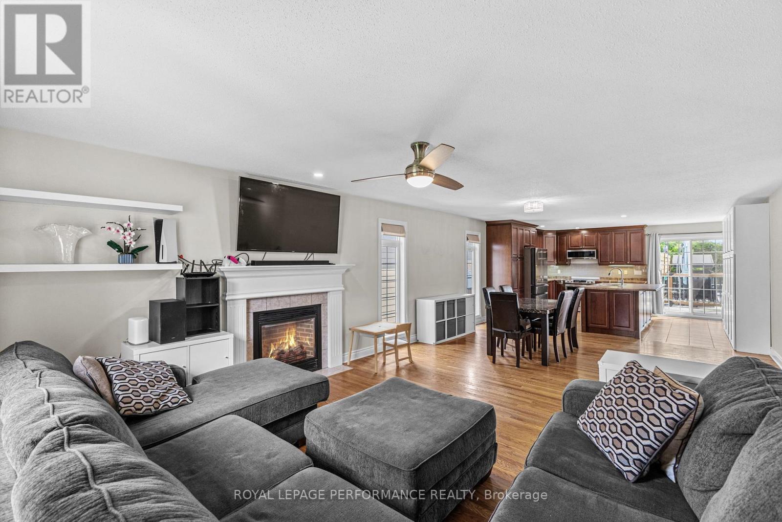 7 Settlement Lane, Russell, Ontario  K4R 0A4 - Photo 5 - X12217485