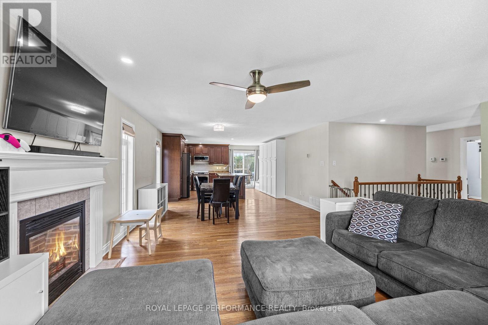 7 Settlement Lane, Russell, Ontario  K4R 0A4 - Photo 6 - X12217485