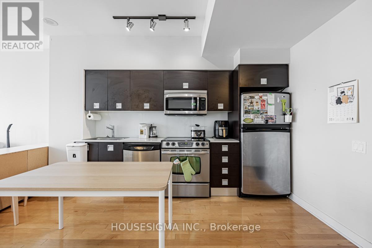 2106 - 33 Charles Street E, Toronto, Ontario  M4Y 0A2 - Photo 8 - C12217479