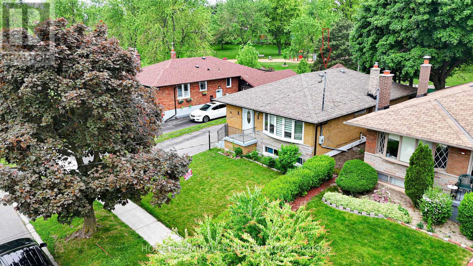 74 MOUNTLAND DRIVE, Toronto, Ontario