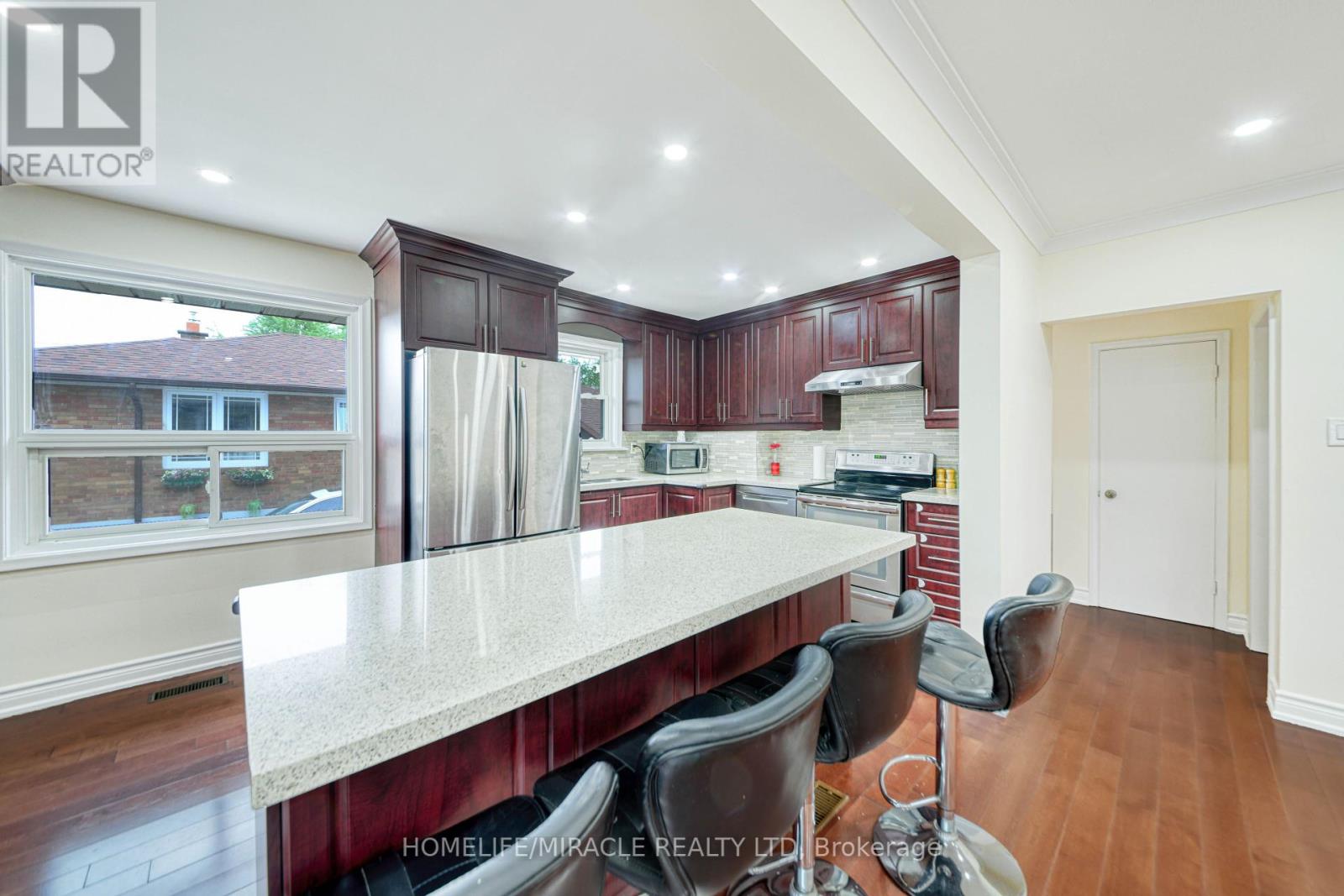 74 Mountland Drive, Toronto, Ontario  M1G 2P1 - Photo 10 - E12217478