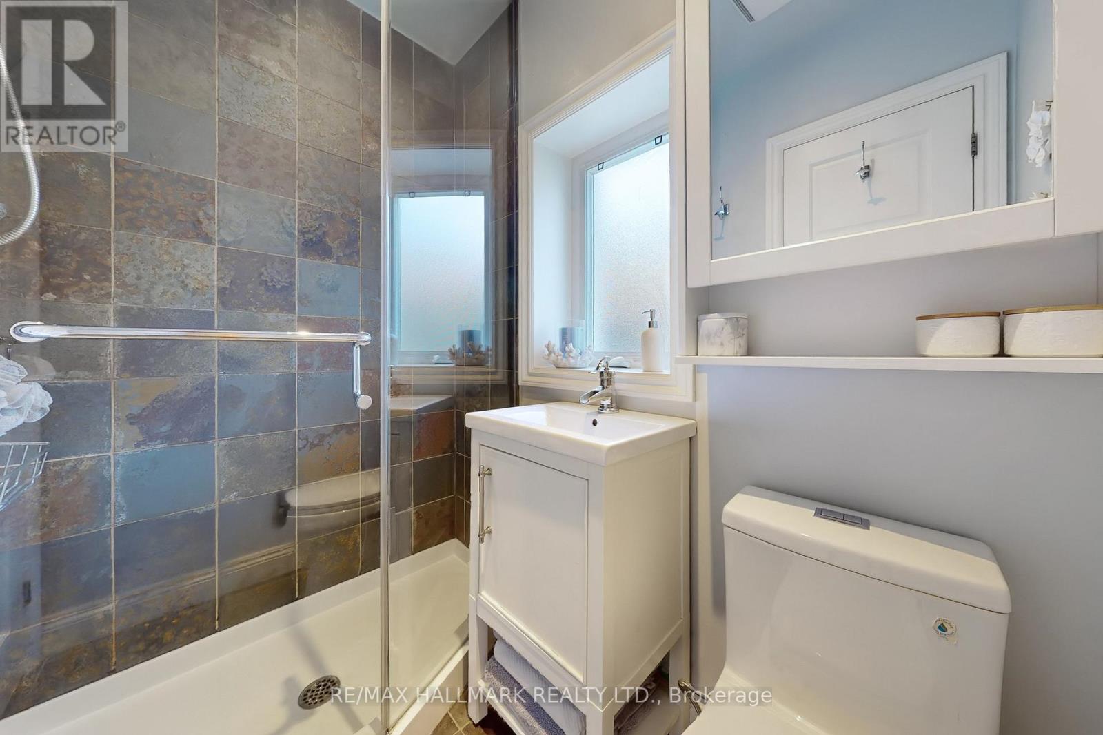 12 Queensgrove Road, Toronto (Birchcliffe-Cliffside), Ontario  M1N 3A8 - Photo 12 - E12217506