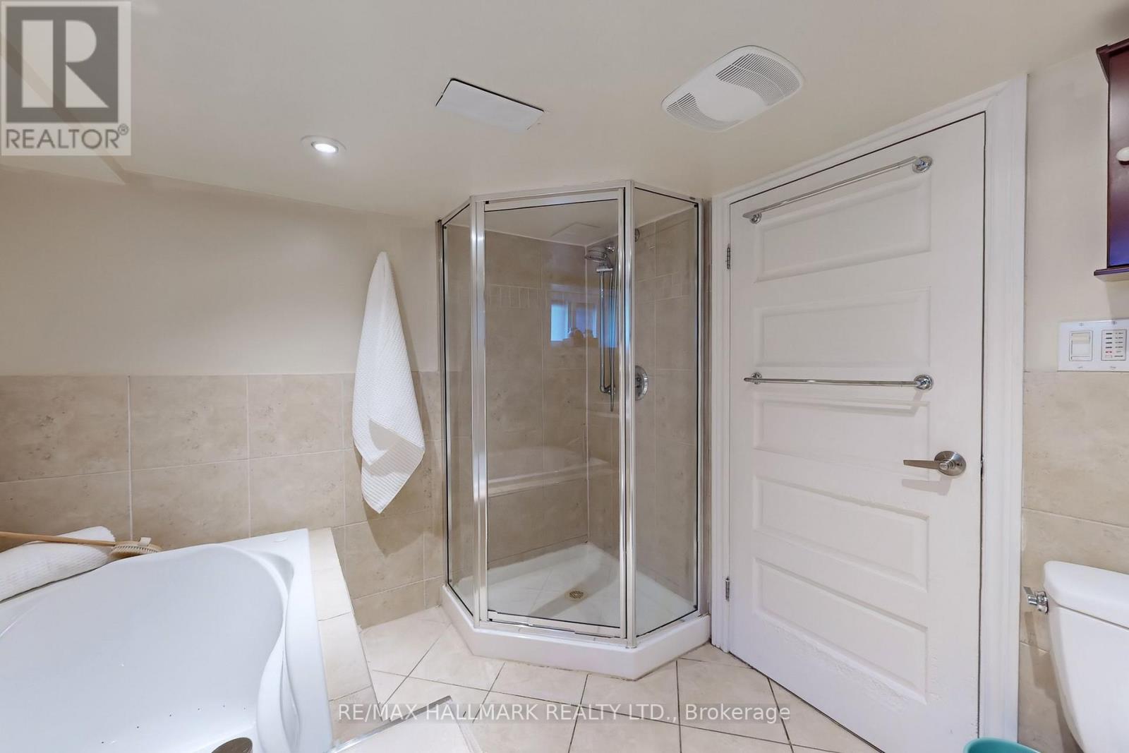 12 Queensgrove Road, Toronto (Birchcliffe-Cliffside), Ontario  M1N 3A8 - Photo 24 - E12217506