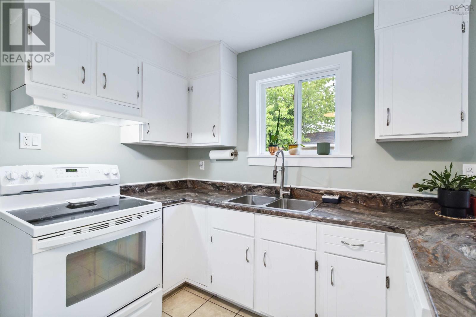 17 Sampson Drive, Lower Sackville, Nova Scotia  B4C 2T7 - Photo 24 - 202514487