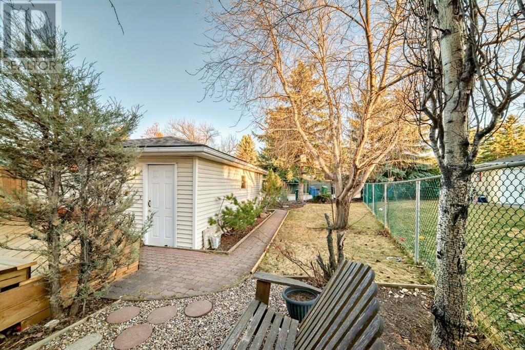 219 Coachway Road Sw, Calgary, Alberta  T3H 1B9 - Photo 43 - A2225730