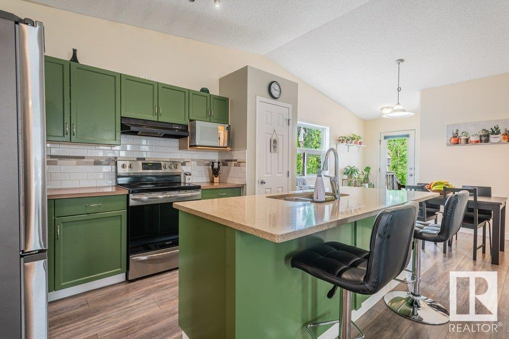 Property at 112 CORNWALL RD image 3