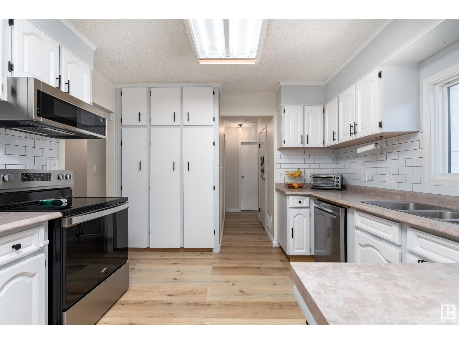 Property at 50437 RGE ROAD 235 image 4