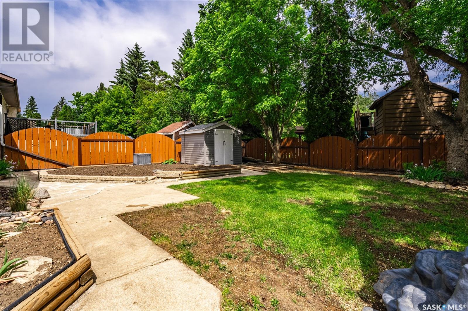 418 Silverwood Road, Saskatoon, Saskatchewan  S7K 6N2 - Photo 37 - SK009058