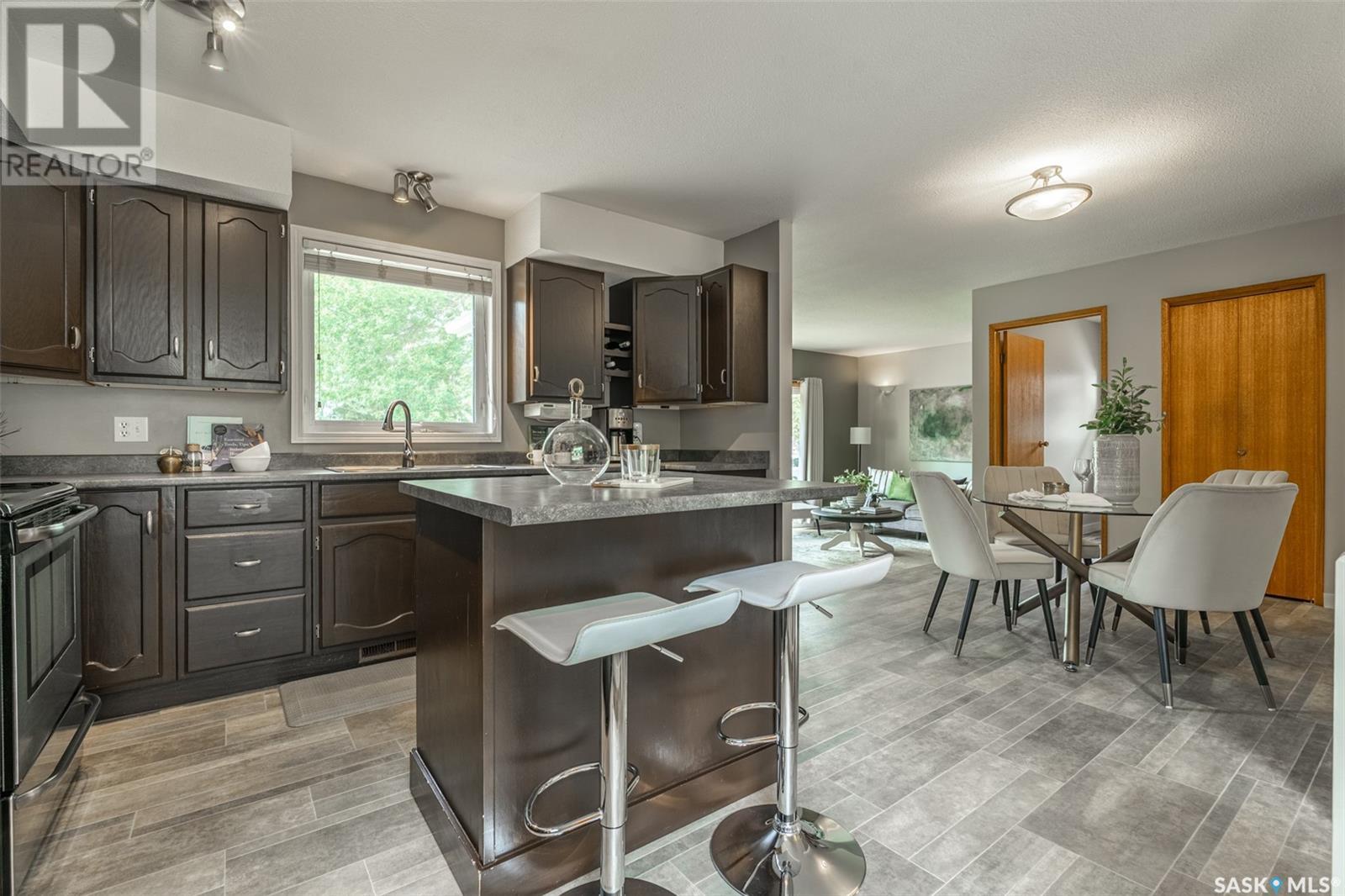418 Silverwood Road, Saskatoon, Saskatchewan  S7K 6N2 - Photo 7 - SK009058