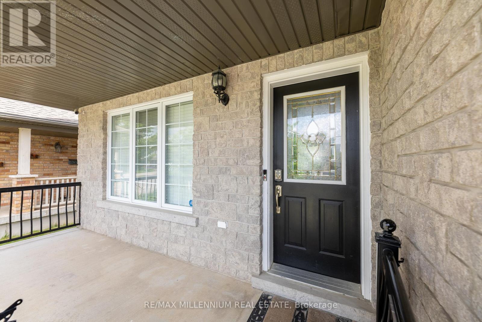 7 Graham Crescent, Orangeville, Ontario  L9W 5J4 - Photo 10 - W12217493