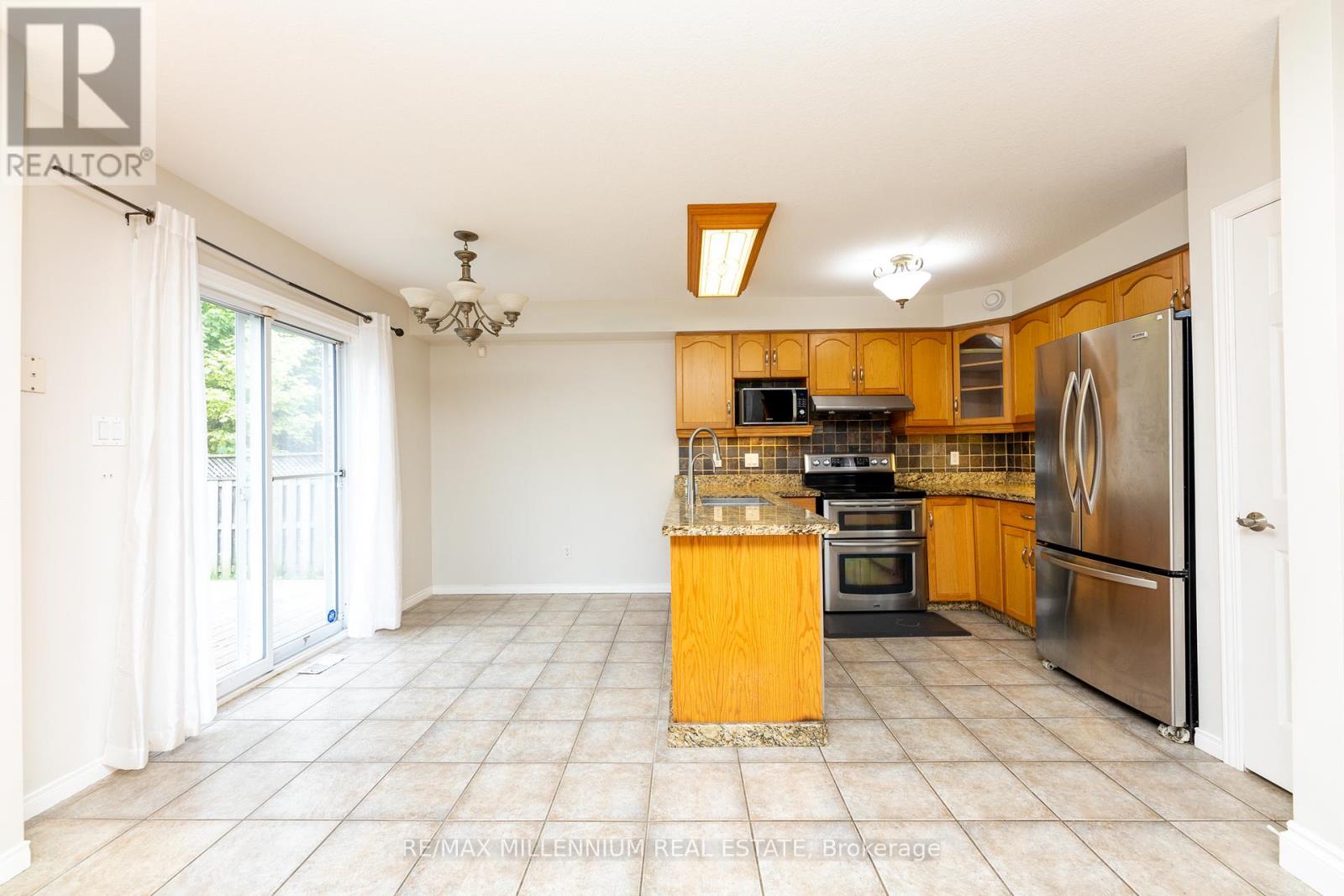 7 Graham Crescent, Orangeville, Ontario  L9W 5J4 - Photo 14 - W12217493