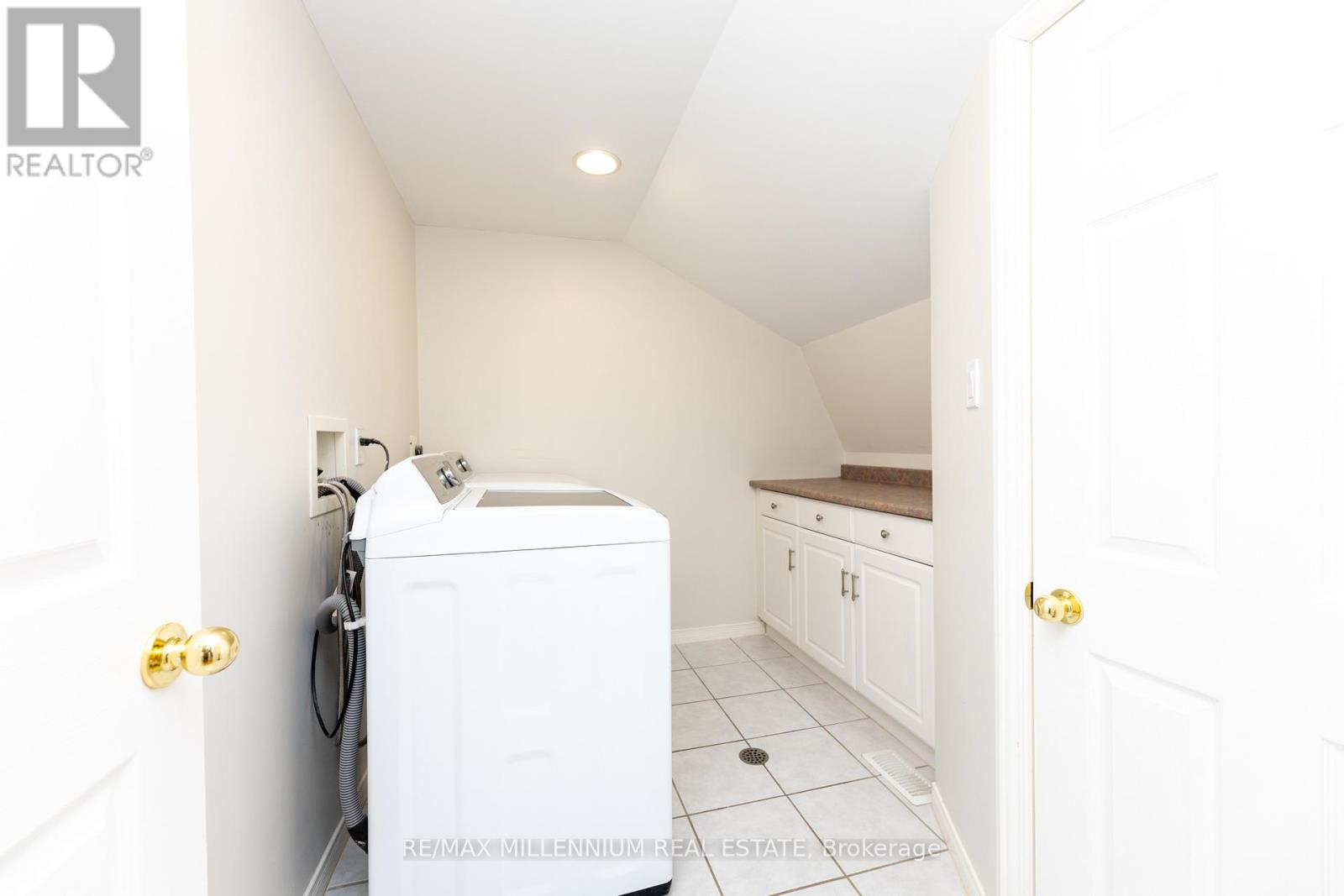 7 Graham Crescent, Orangeville, Ontario  L9W 5J4 - Photo 24 - W12217493