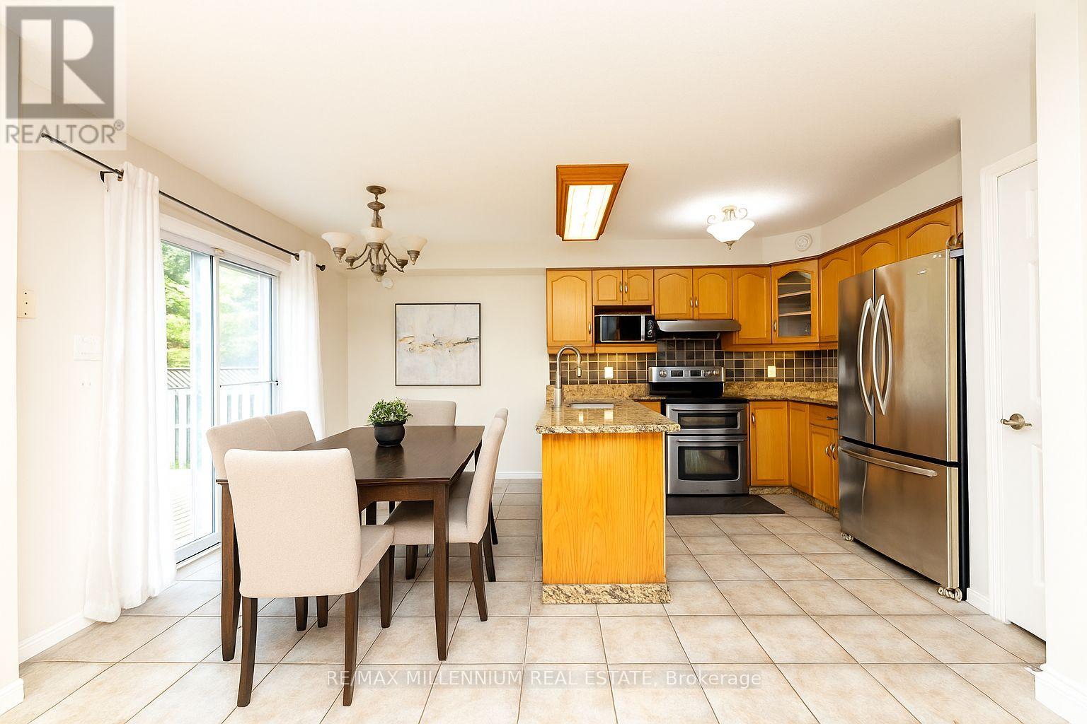 7 Graham Crescent, Orangeville, Ontario  L9W 5J4 - Photo 3 - W12217493
