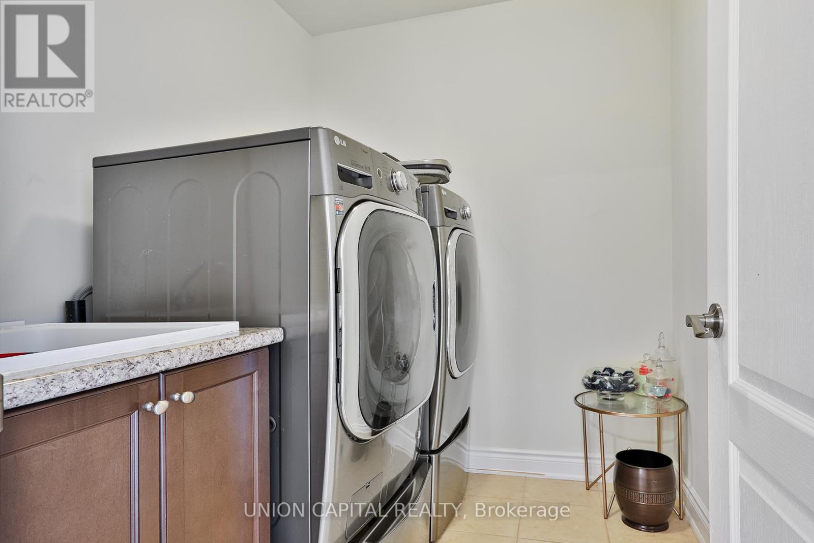 36 Lampman Crescent, Brampton (Credit Valley), Ontario  L6X 0E4 - Photo 41 - W12217501