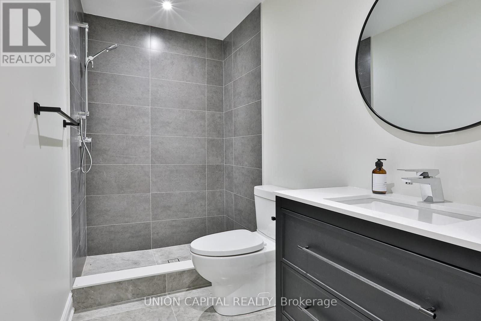 36 Lampman Crescent, Brampton (Credit Valley), Ontario  L6X 0E4 - Photo 42 - W12217501