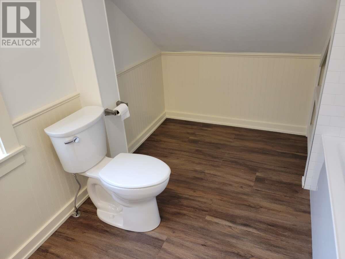 2600 37 Avenue, Vernon, British Columbia  V1T 2X4 - Photo 12 - 10352093