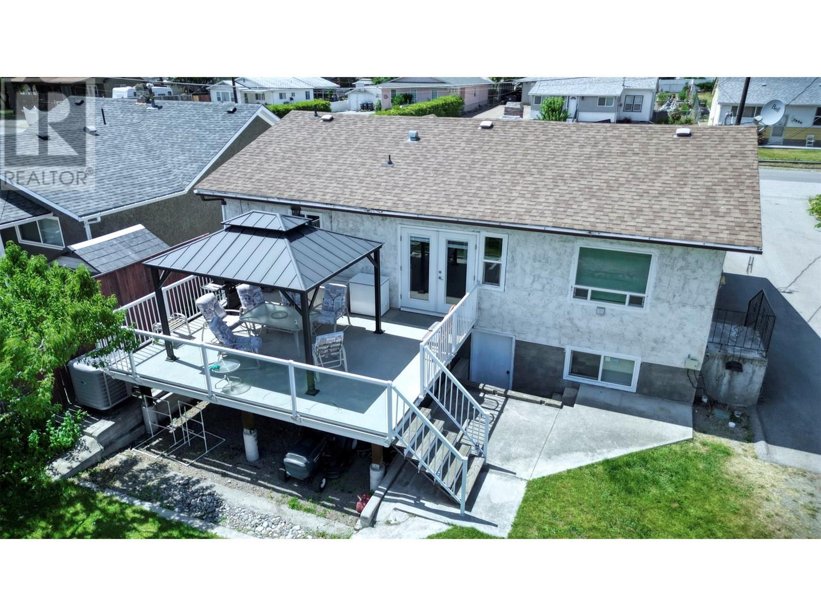 5887 Okanagan Street Street, Oliver, British Columbia  V0H 1T0 - Photo 4 - 10351962