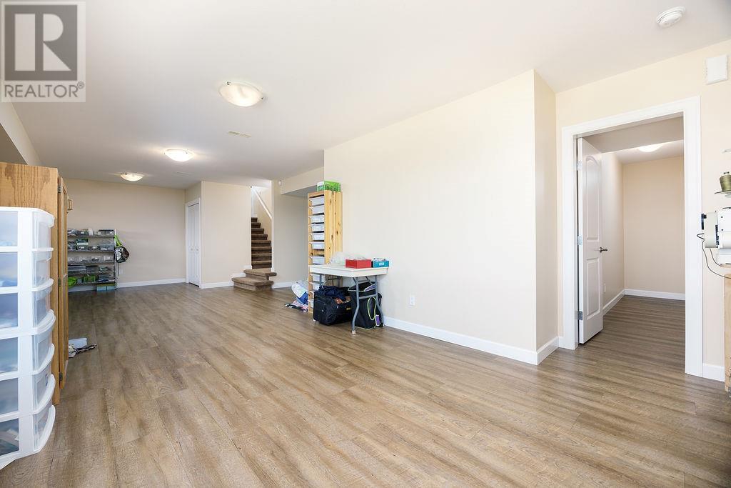 3796 East Vernon Road, Vernon, British Columbia  V1B 3H7 - Photo 37 - 10351155
