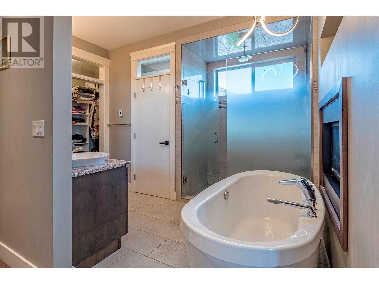 515 Silversage Place, Vernon, British Columbia  V1H 2J2 - Photo 33 - 10350723