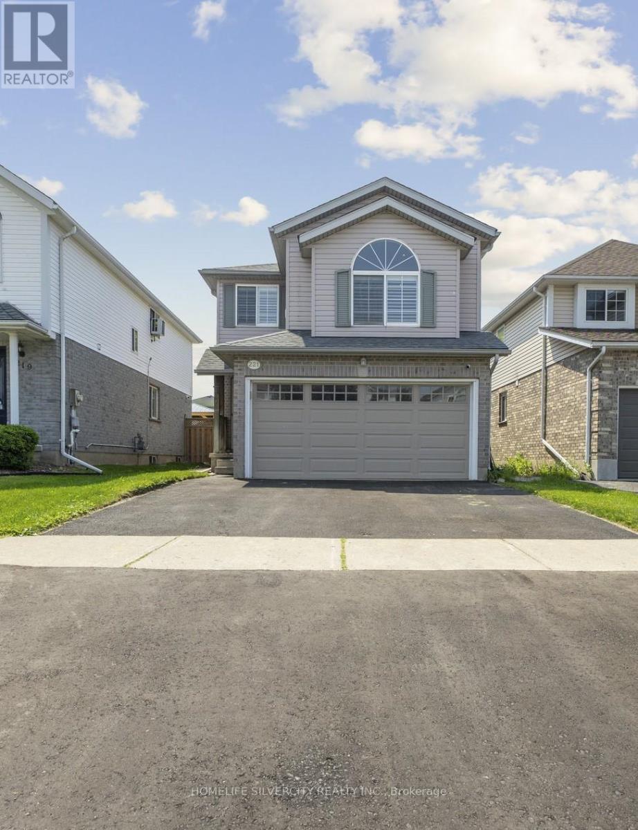 221 GREY FOX DRIVE, Kitchener, Ontario