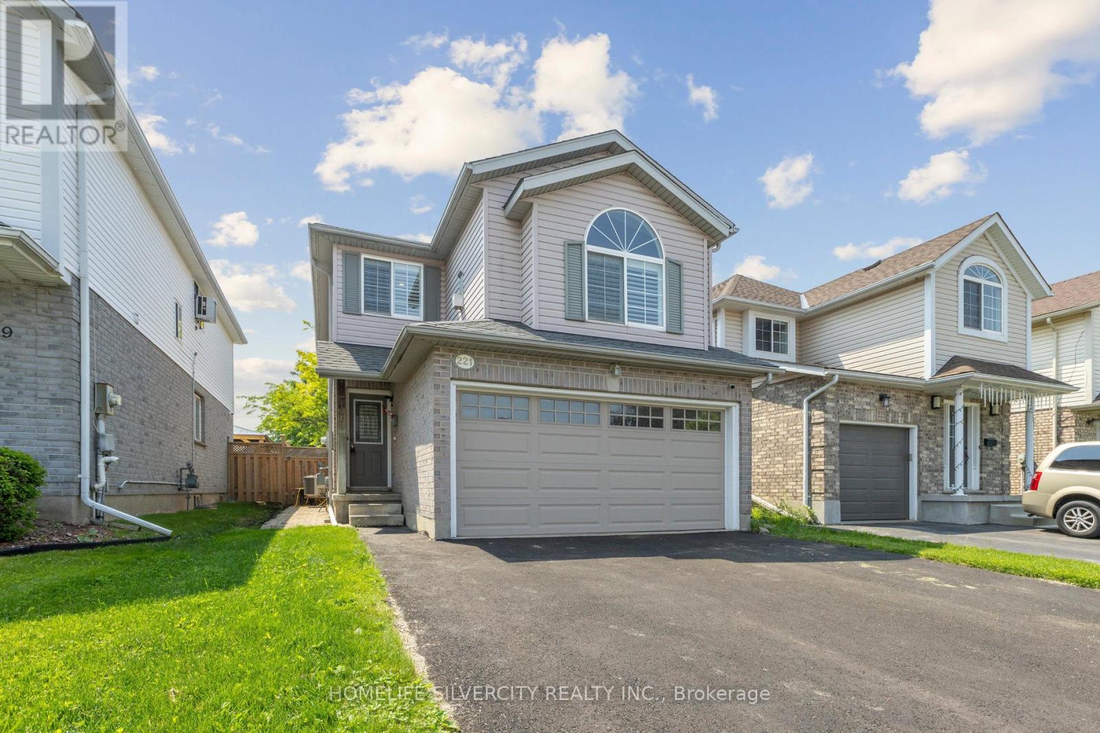 221 Grey Fox Drive, Kitchener, Ontario  N2E 3N7 - Photo 2 - X12217476