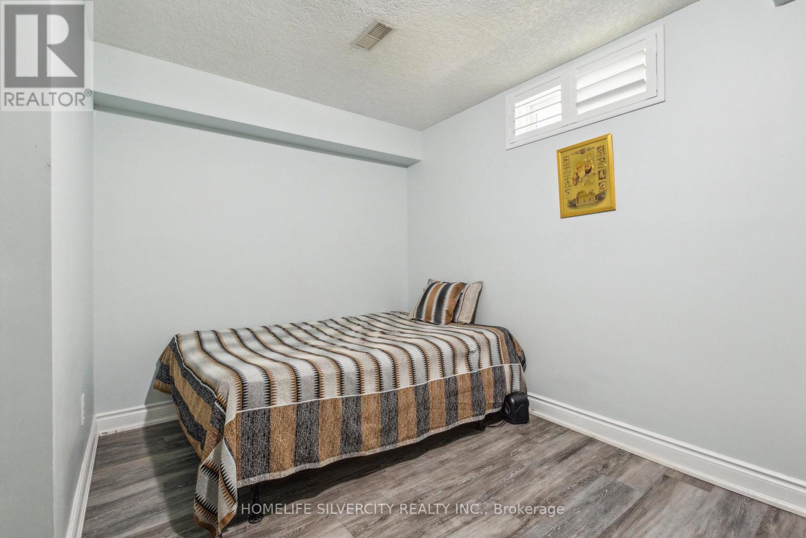 221 Grey Fox Drive, Kitchener, Ontario  N2E 3N7 - Photo 24 - X12217476