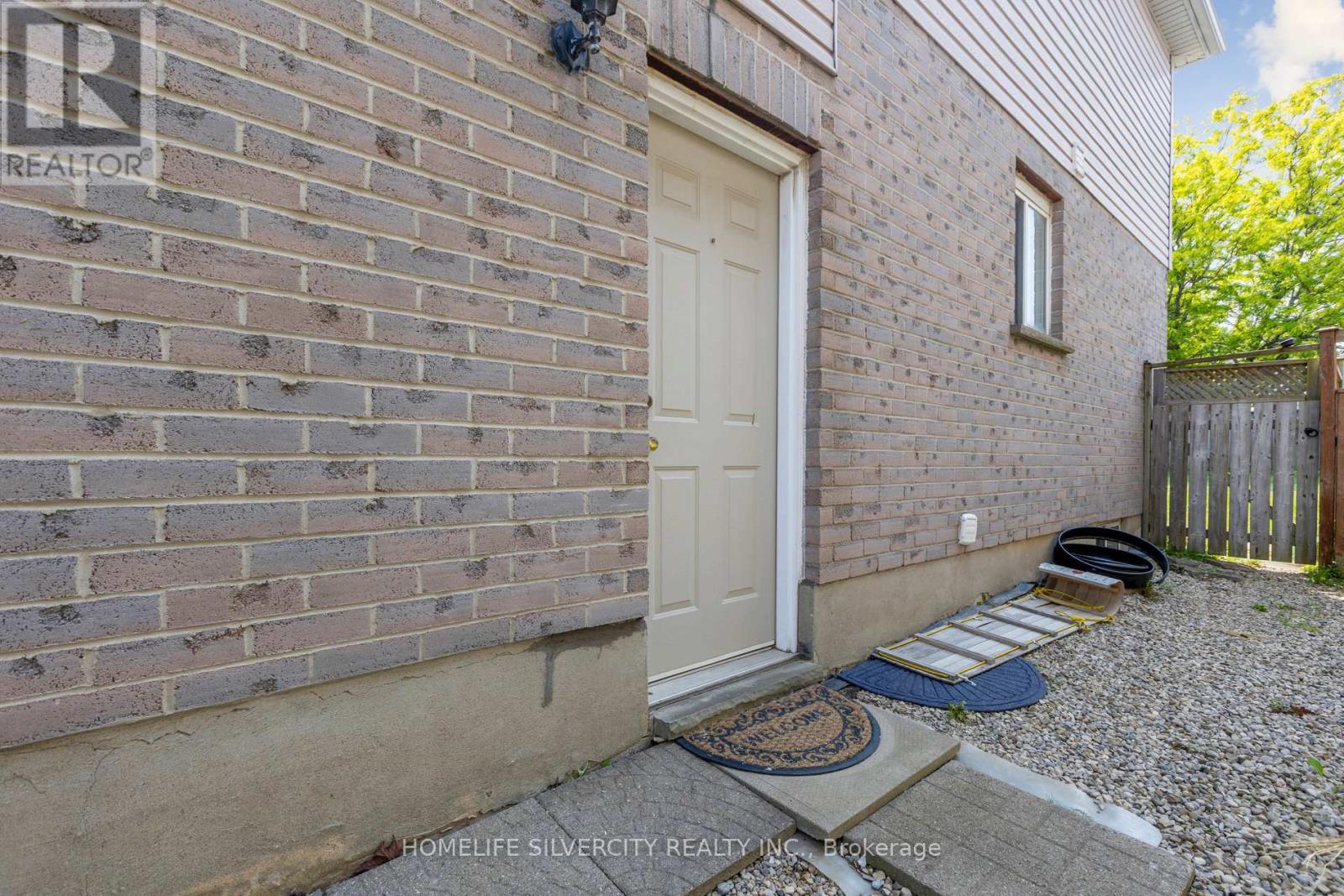 221 Grey Fox Drive, Kitchener, Ontario  N2E 3N7 - Photo 26 - X12217476