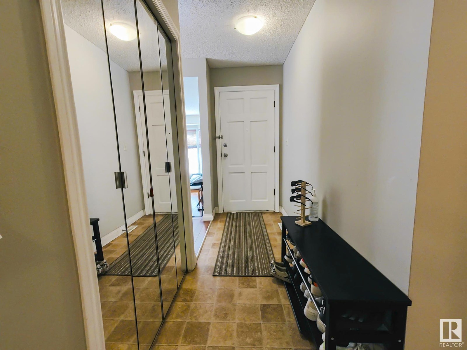 Property at 10420 18 AV NW image 5