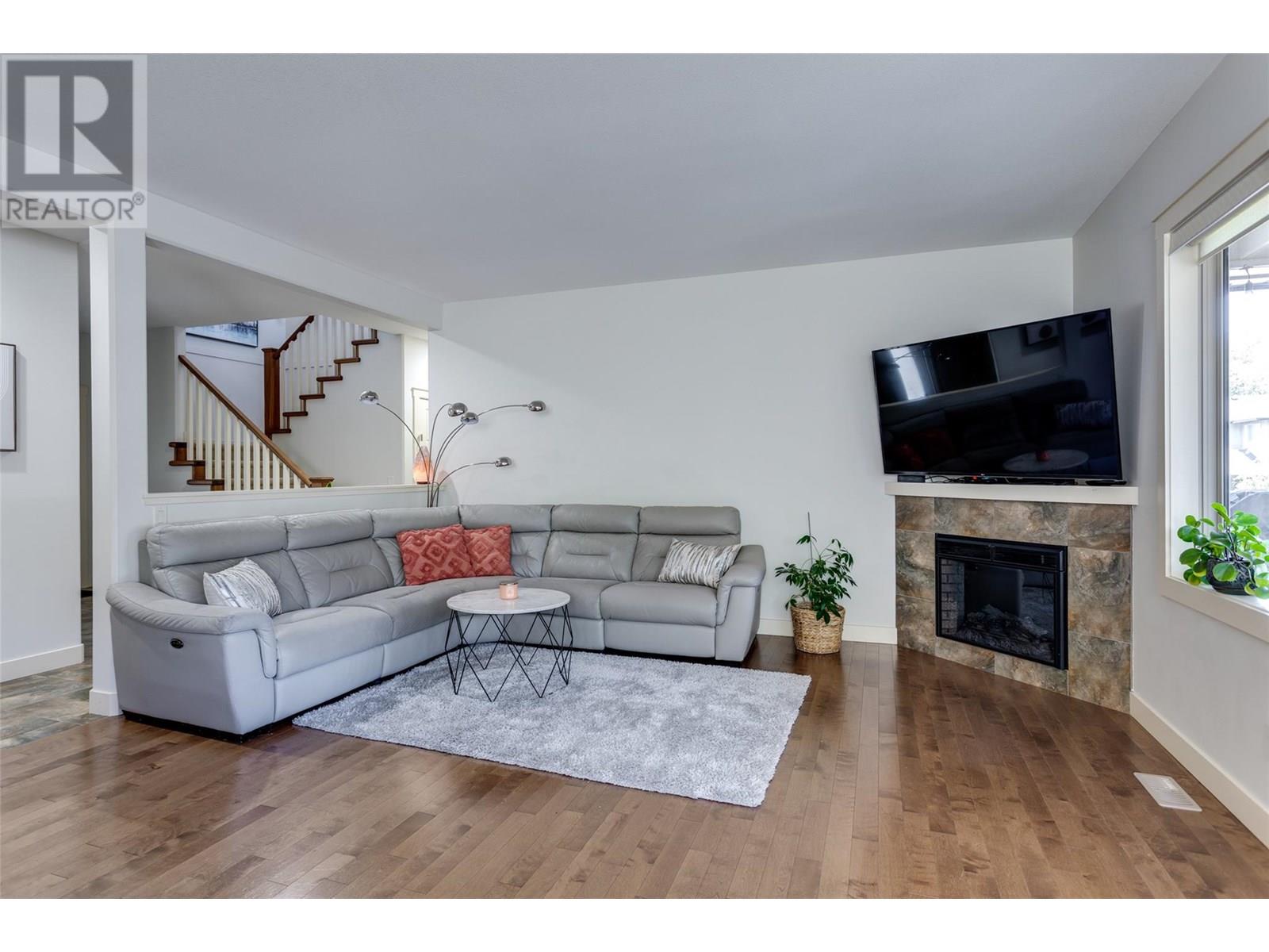 2841 Bentley Road, West Kelowna, British Columbia  V4T 3B2 - Photo 4 - 10351642