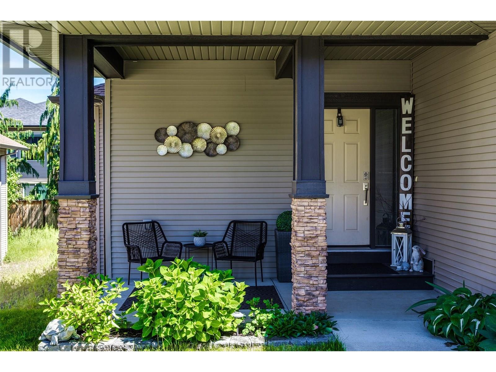 2841 Bentley Road, West Kelowna, British Columbia  V4T 3B2 - Photo 2 - 10351642