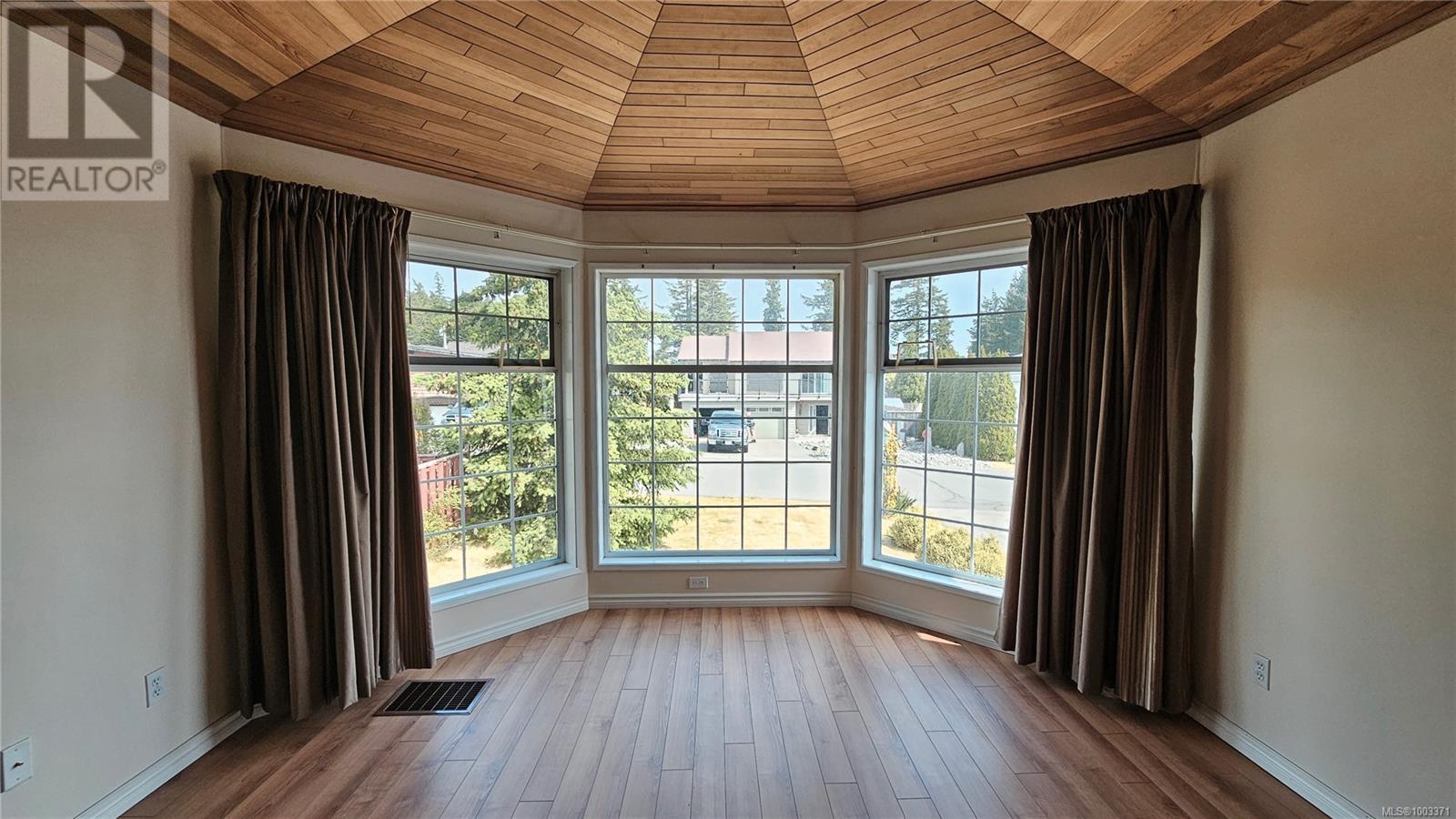 450 Cormorant Rd, Campbell River, British Columbia  V9W 5Z6 - Photo 10 - 1003371