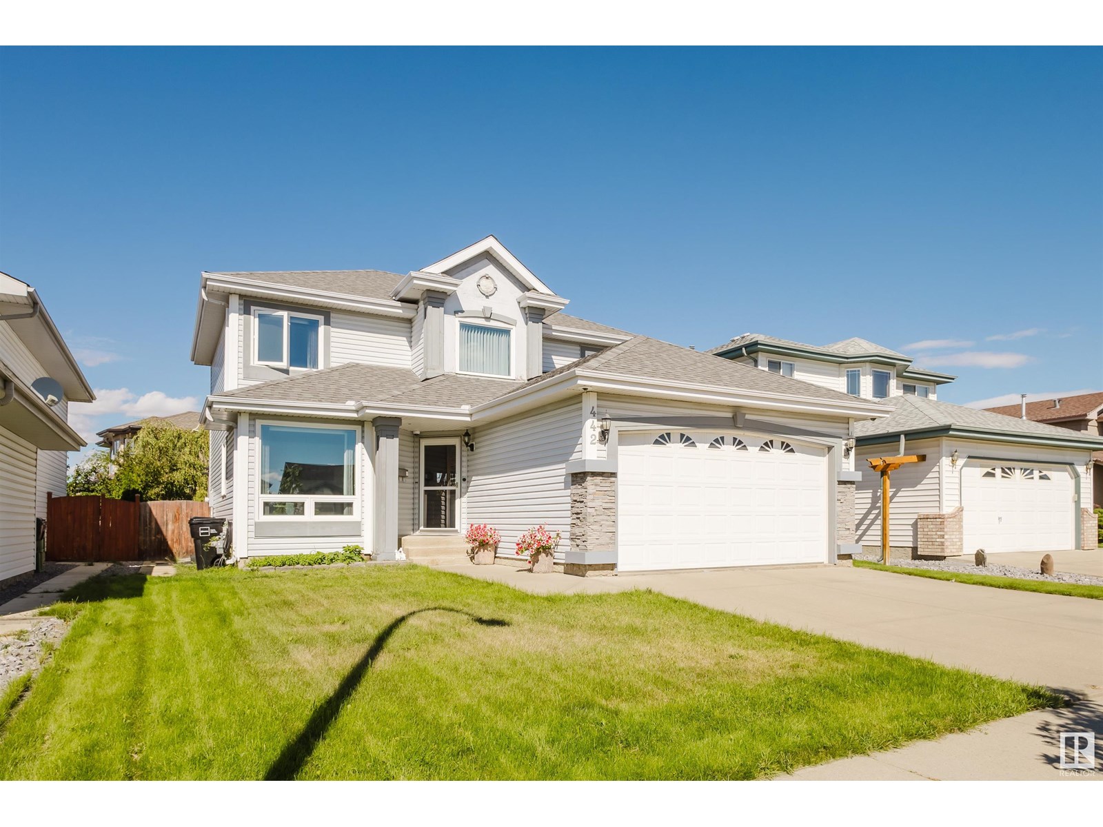 442 Klarvatten Lake Wd Nw, Edmonton, Alberta  T5Z 3B9 - Photo 2 - E4442104