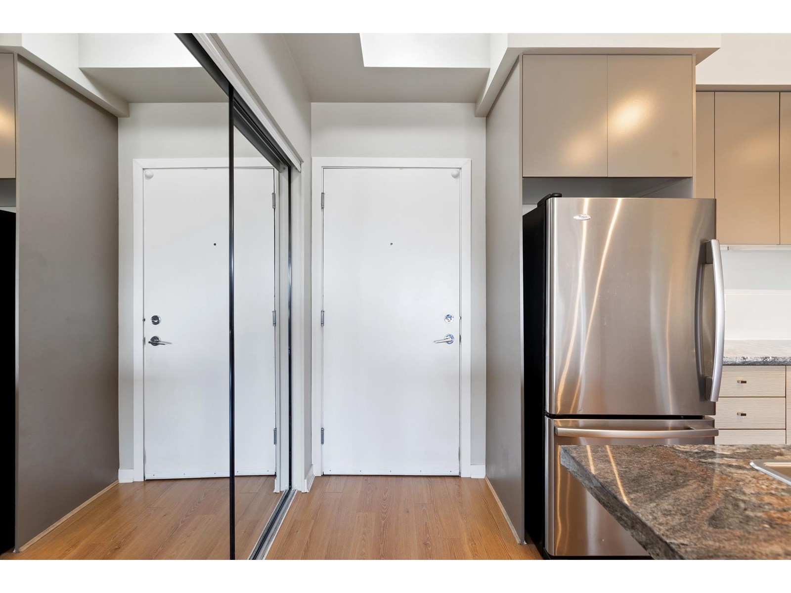 301 6430 194 Street, Surrey, British Columbia  V4N 6J7 - Photo 19 - R3014371