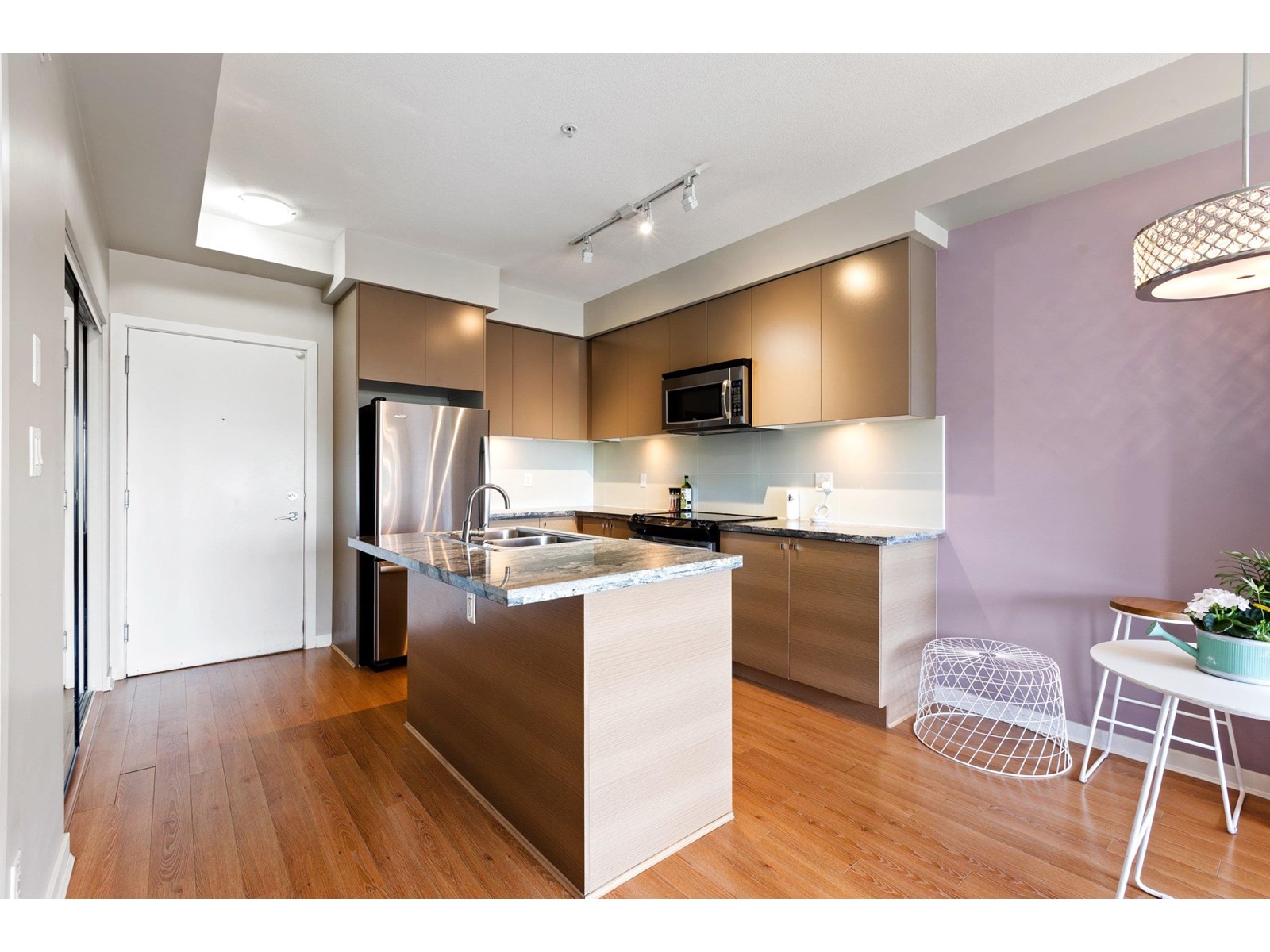 301 6430 194 Street, Surrey, British Columbia  V4N 6J7 - Photo 8 - R3014371