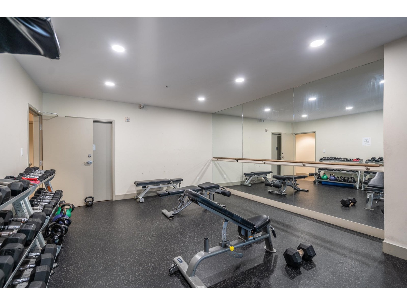 301 6430 194 Street, Surrey, British Columbia  V4N 6J7 - Photo 24 - R3014371