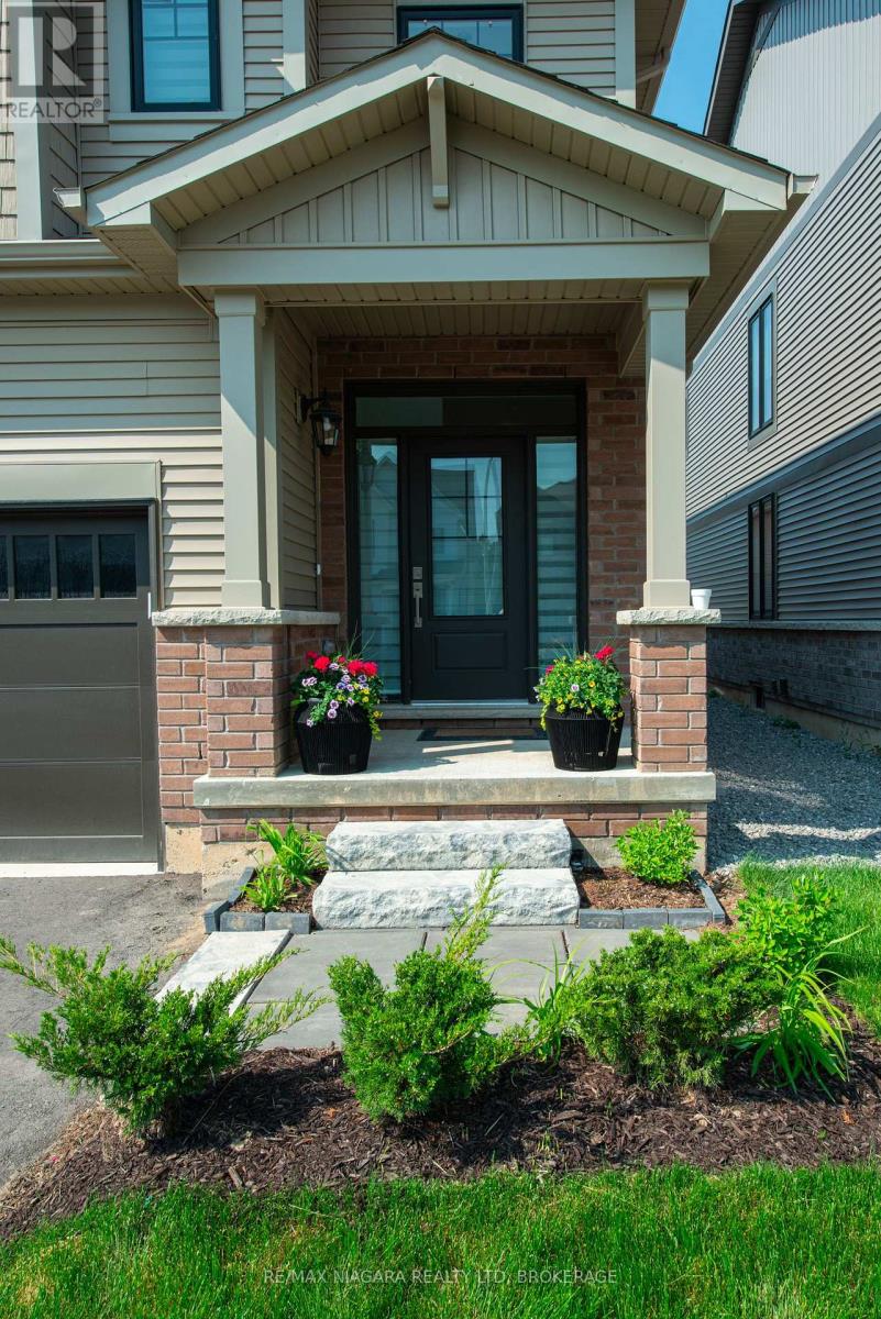 Property at 100 BLACKBIRD WAY image 4