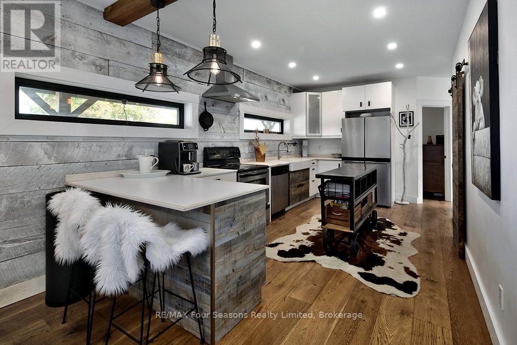 495529 Grey Road 2, Blue Mountains, Ontario  N0H 2E0 - Photo 13 - X12217511
