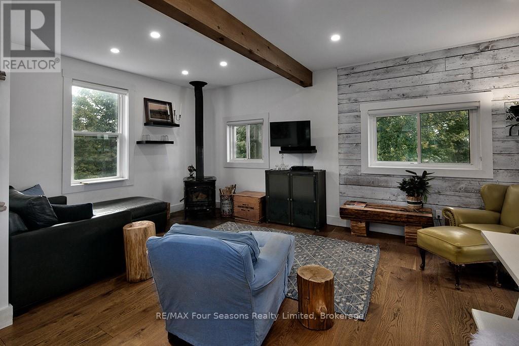 495529 Grey Road 2, Blue Mountains, Ontario  N0H 2E0 - Photo 8 - X12217511