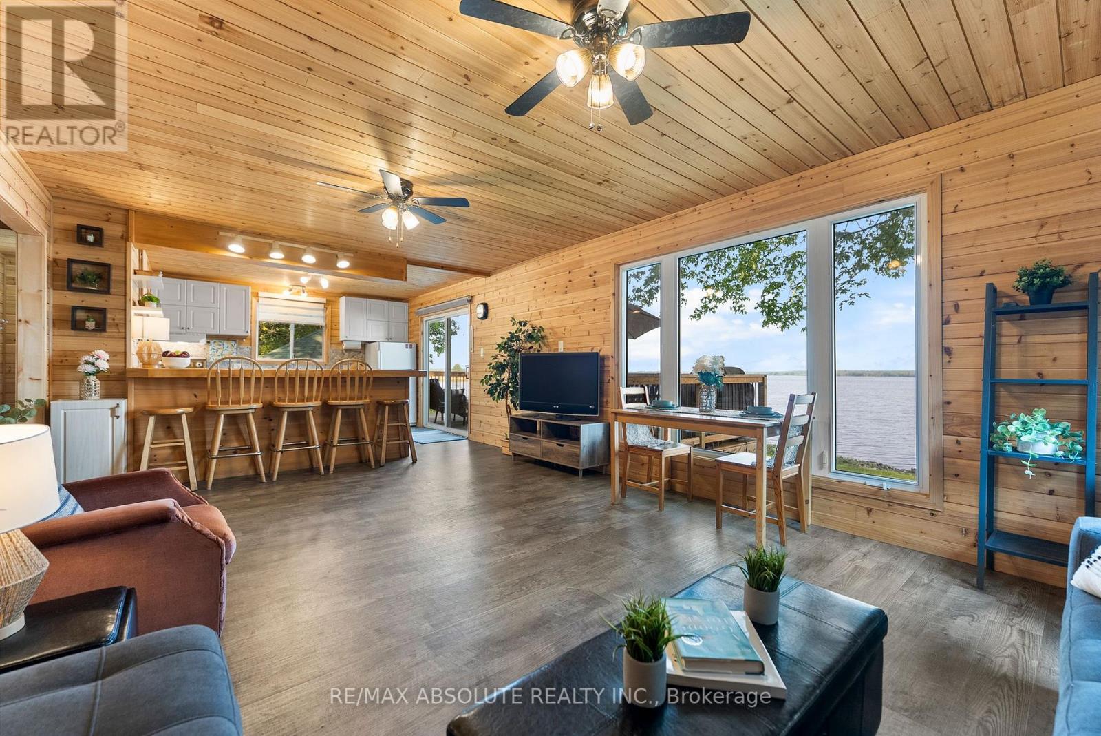 339 Leavoy Lane, Horton, Ontario  K7V 3Z8 - Photo 11 - X12217510