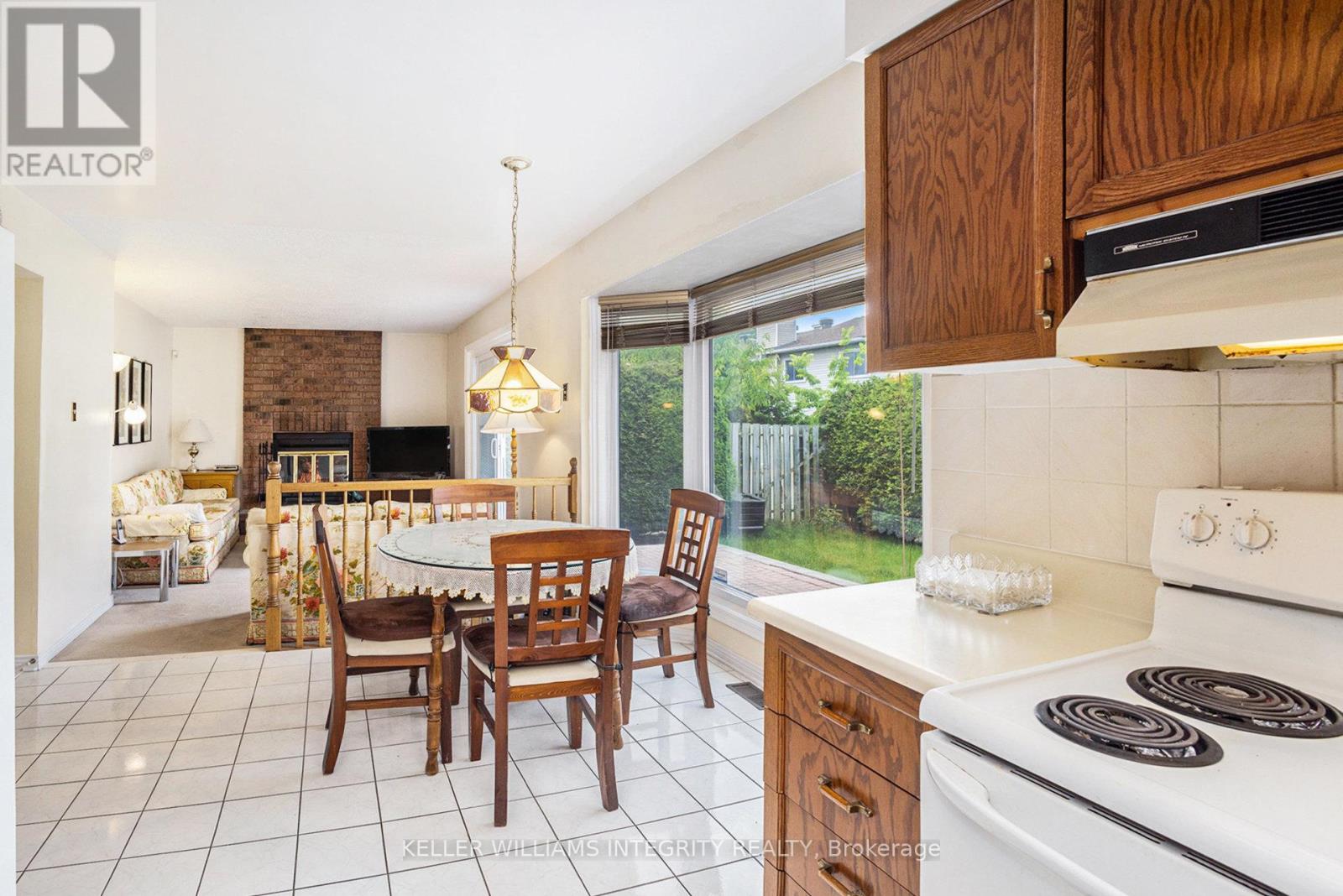 2161 Lenester Avenue, Ottawa, Ontario  K2A 4A9 - Photo 13 - X12217529
