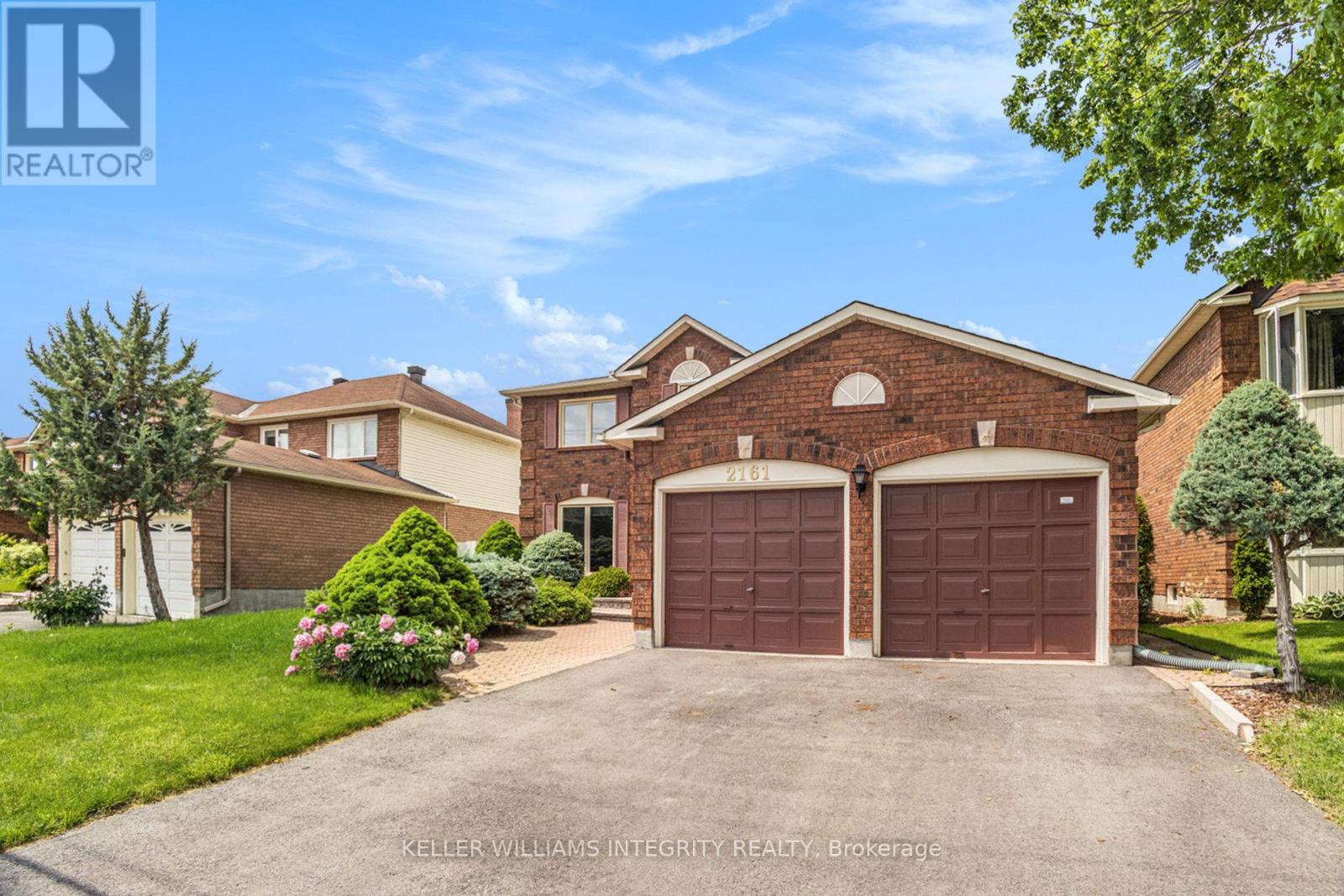 2161 Lenester Avenue, Ottawa, Ontario  K2A 4A9 - Photo 3 - X12217529