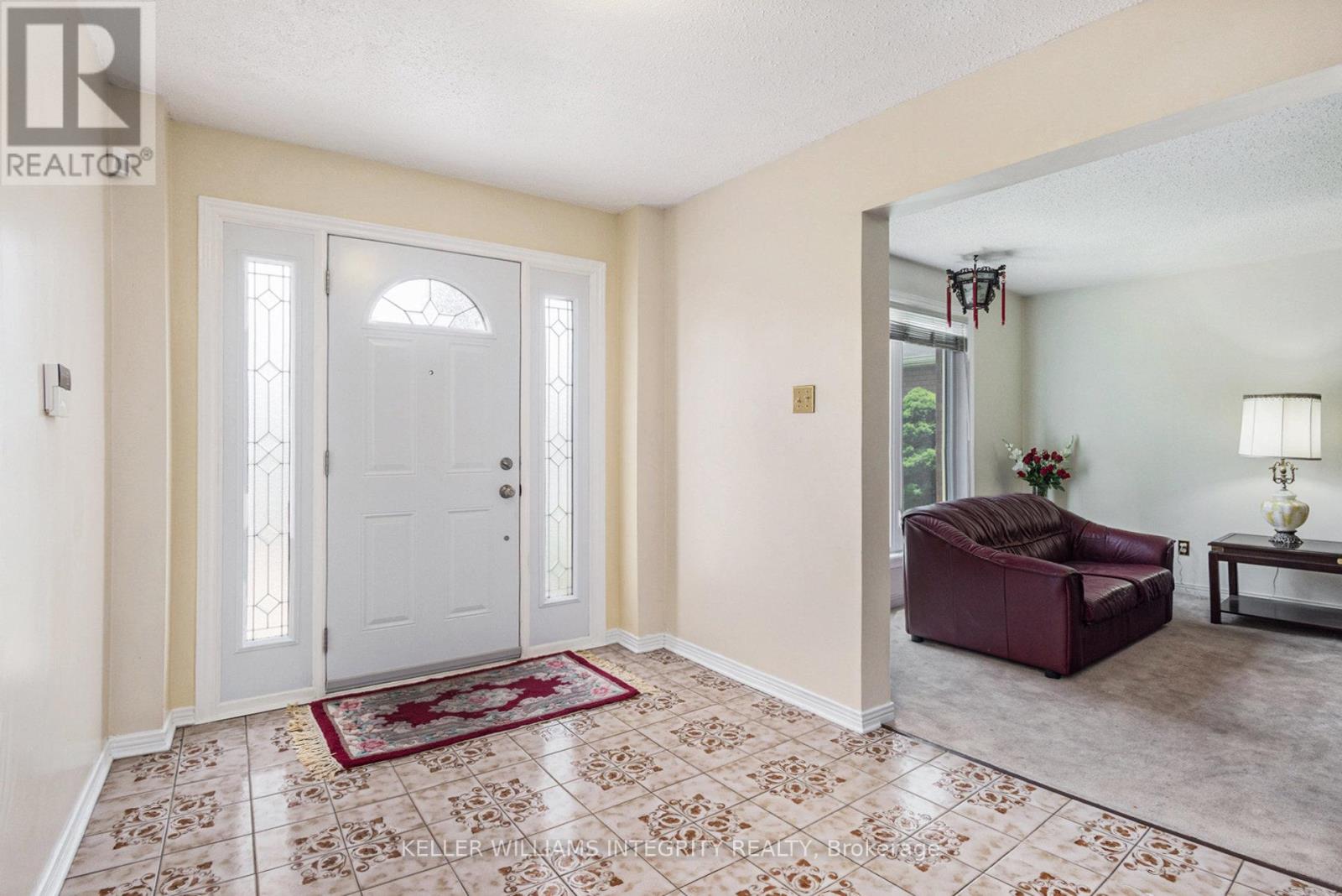 2161 Lenester Avenue, Ottawa, Ontario  K2A 4A9 - Photo 6 - X12217529