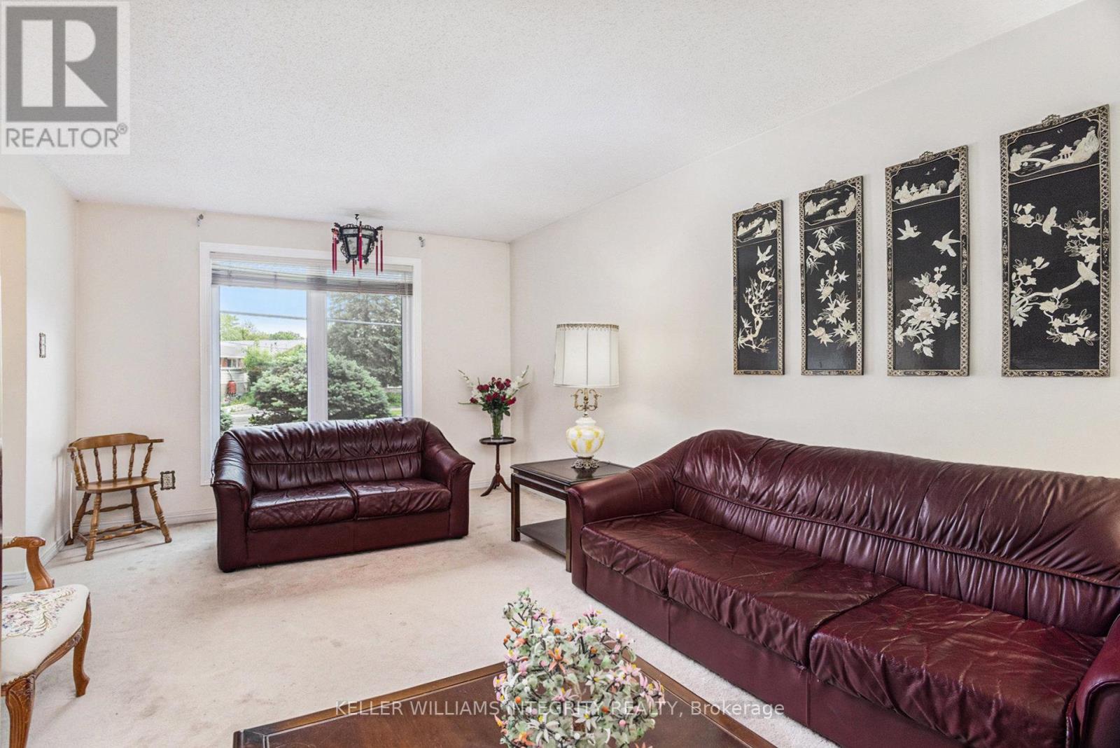 2161 Lenester Avenue, Ottawa, Ontario  K2A 4A9 - Photo 7 - X12217529