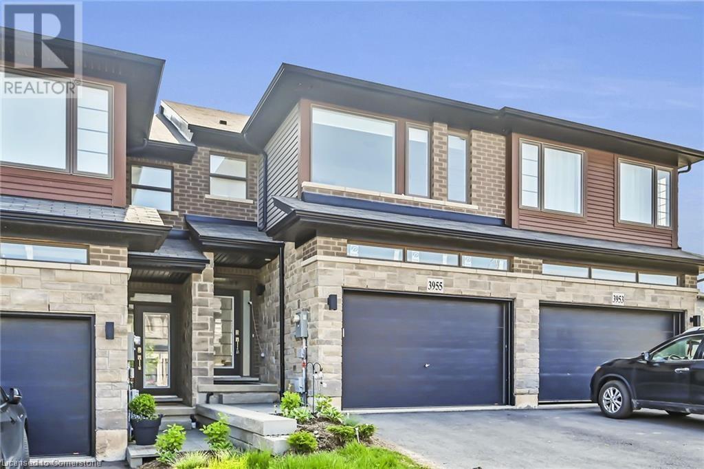 3955 CROWN Street, Beamsville, Ontario