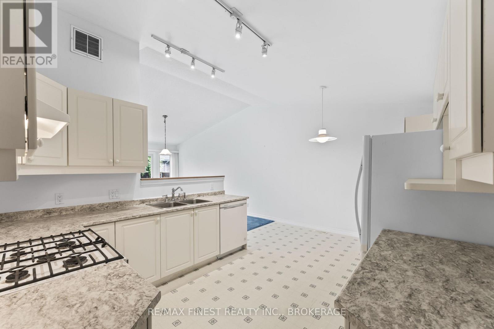 715 Millwood Drive, Kingston, Ontario  K7M 8Z2 - Photo 23 - X12215938