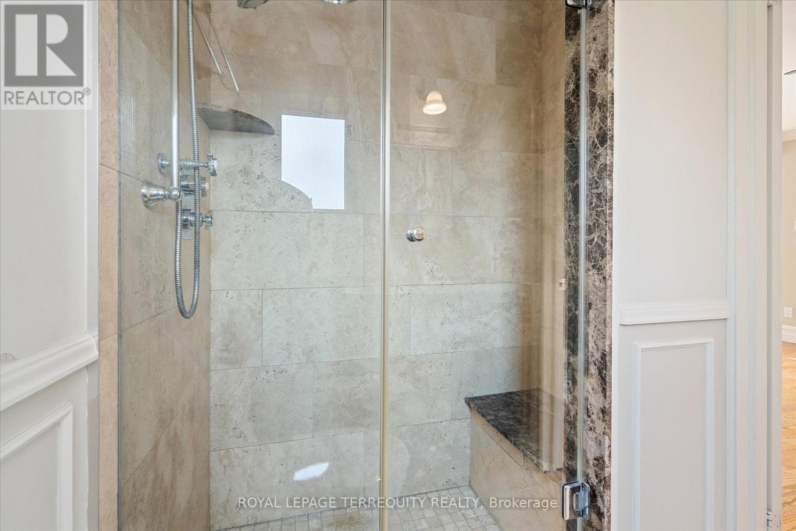 384 Winnett Avenue, Toronto (Oakwood Village), Ontario  M6C 3M1 - Photo 25 - C12217518