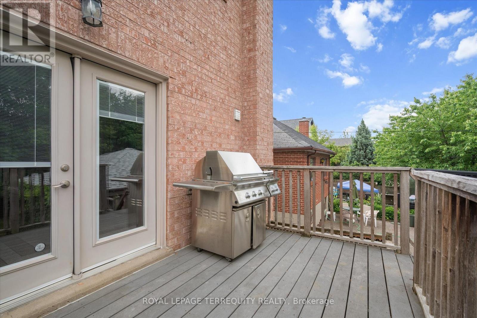 384 Winnett Avenue, Toronto (Oakwood Village), Ontario  M6C 3M1 - Photo 40 - C12217518