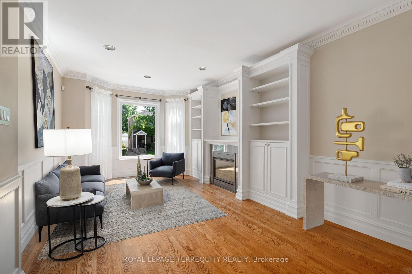 384 Winnett Avenue, Toronto (Oakwood Village), Ontario  M6C 3M1 - Photo 7 - C12217518